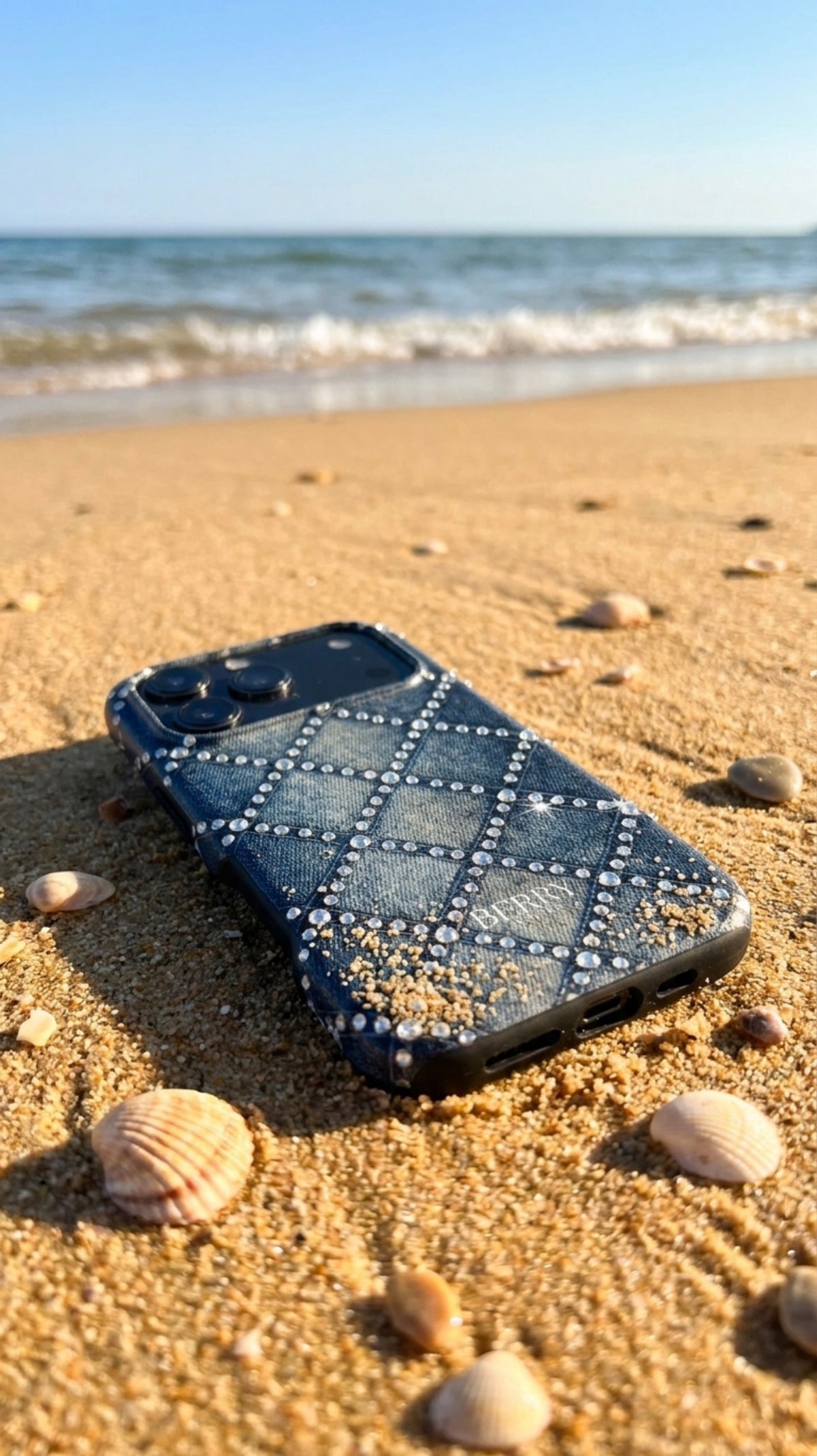 iPhone case with decorative pattern – 00's Denim iPhone MagSafe