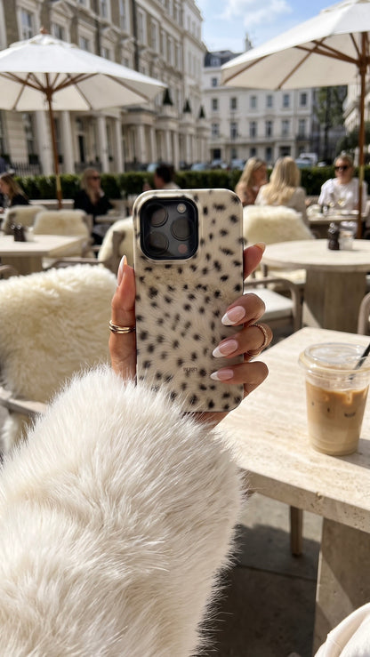 iPhone case with decorative pattern – Fluffy Cheetah iPhone MagSafe