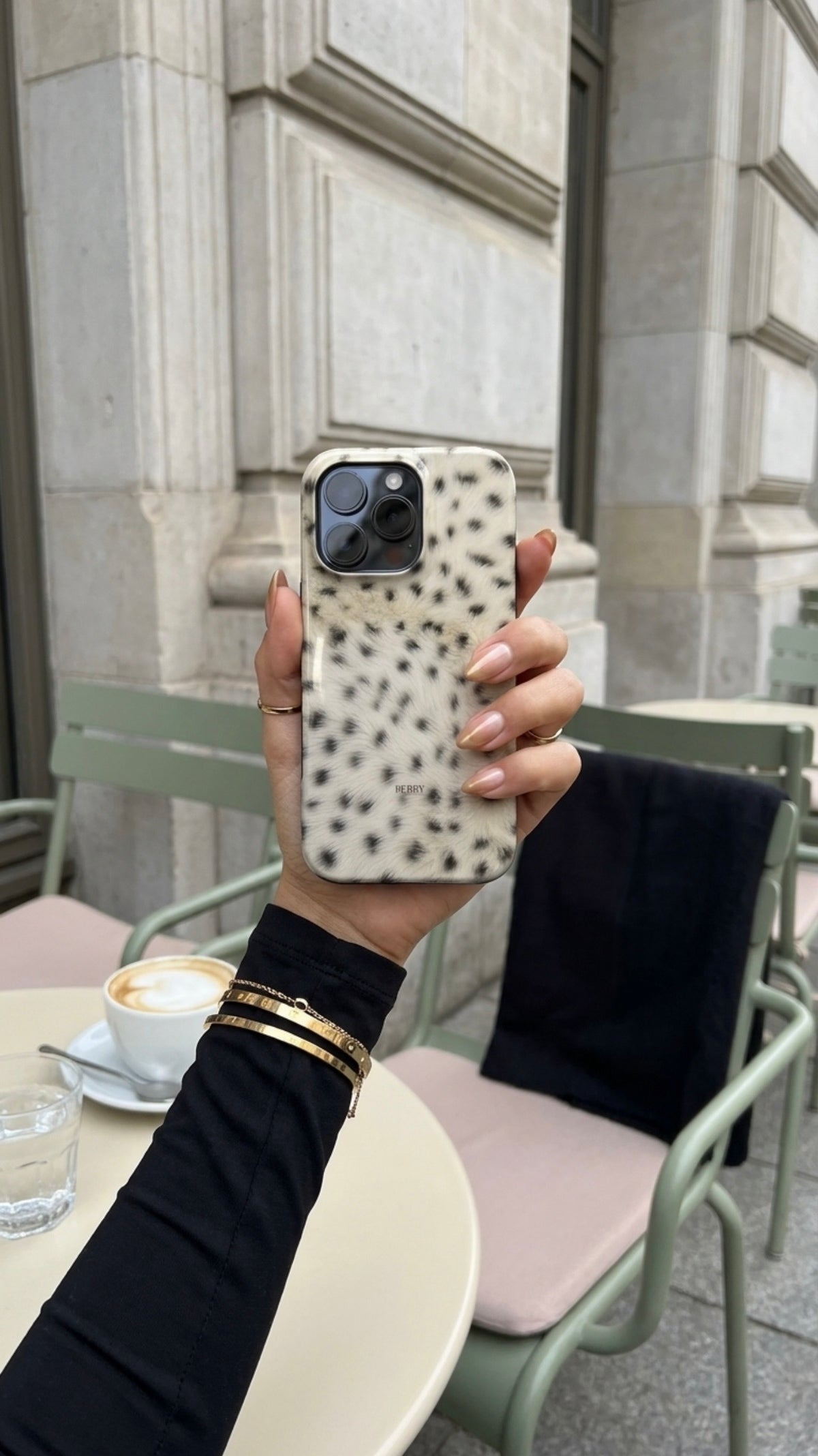 iPhone case with decorative pattern – Fluffy Cheetah iPhone MagSafe